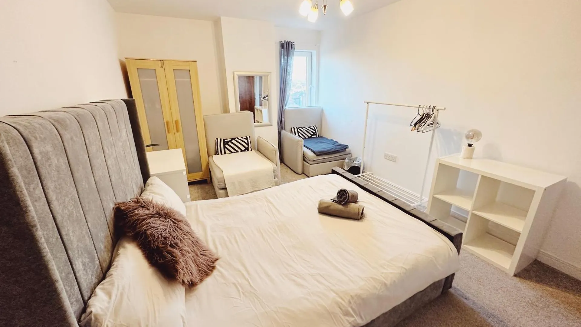 City Centre Apartment - Sleeps 6 - Open Plan Newcastle upon Tyne